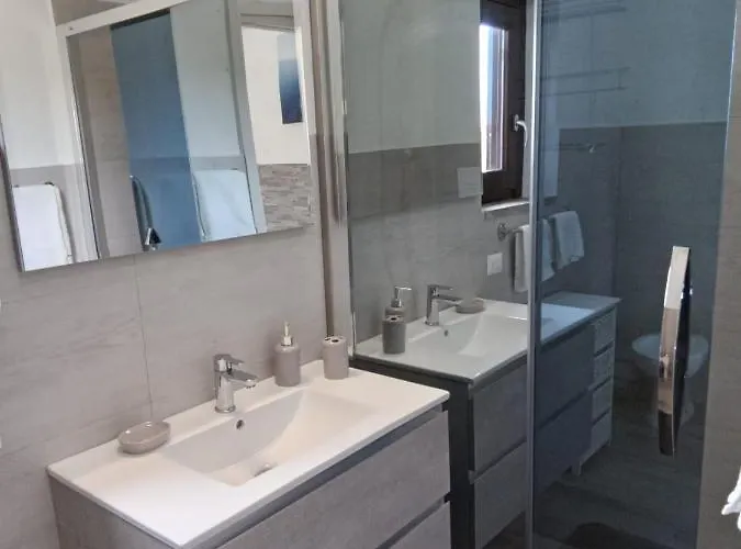 The Sunset Πανσιόν San Teodoro (Sardinia)